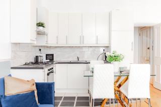 Lovely & Spacious 2 Bedr 2 Bath Earls Court - Londra - 7
