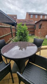 Cosy 2 bed house in Aylesbury - Aylesbury - 2