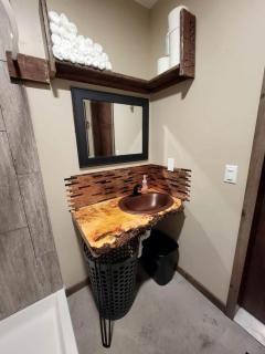 Rustic Tree House with Woodland Valley Views in Elba, Minnesota - Elba - 1