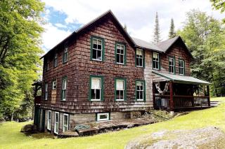 Exceptional Serenity: Unique Cabin Glamping Oasis in Raquette Lake, NY - - 8