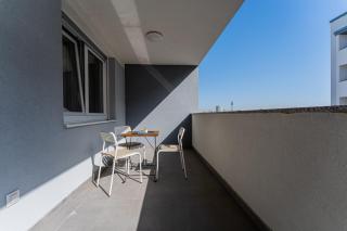 Flex SelfCheckIns 136 - Zagreb - Bedroom - Parking - Loggia - Zagreb - 1