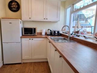 3 bed property in Brixham BX017 - 3