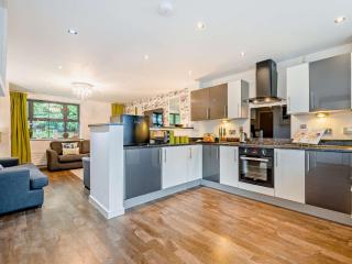 4 Bed in Charlestown 41199 - Charlestown - 4