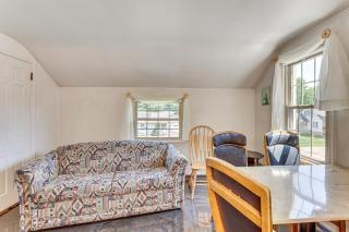 1 Mi to Dtwn Salem Apt with Shared Yard! - Salem - 4