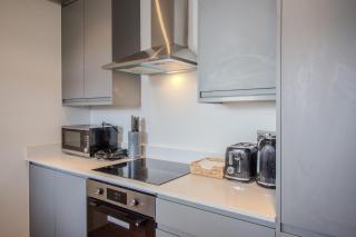 modern 2 bedroom @ Nine Elms Station B - Londra - 4