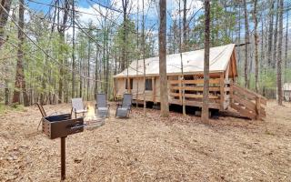 Unforgettable Georgia Glamping: Safari Tent Retreat in Suches - 8