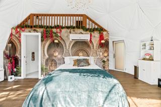 Beautiful Lofted Dome with Cozy Deck and Charming Design in Elgin, Texas - 7