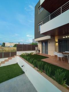MVP Apartment in Nafplio with Courtyard - Nafplio - 1