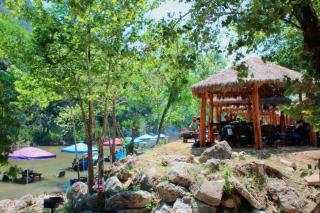 Ultimate Family Glamping Getaway on the Guadalupe River: Fantastic Bell Tent Rental near New Braunfels, Texas - Kingsbury - 2