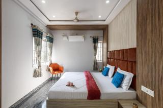 Galaxy 4th Block by RedOlive 4th block JAYANAGAR WIFI - Bangalore - 1