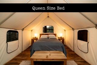 Unique Treehouse Tent Ideal for Couples in Branson, Missouri - 7