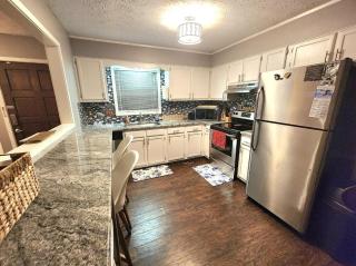 A Home Away From Home - Fayetteville - 3