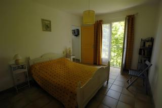 La Loutre - LʼIsle-sur-la-Sorgue - 1