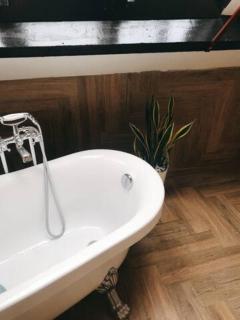 Annam Train Street Unbeatable location Loft Balcony chill Old Quarter - Hanoi - 1