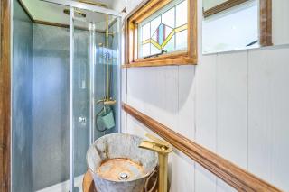 Host & Stay - Dipple Farm Shepherds Hut - Woolfardisworthy - 5