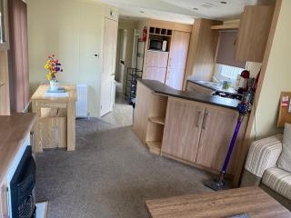 6 berth caravan hire close to Fantasy Island - Ingoldmells - 5