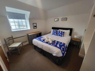 Five Bedroom Seaside Converted Heritage Sail Loft - Stonehaven - 3