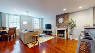 Roomy 1-bedroom - Faneuil Hall And Quincy Market - Boston - 0