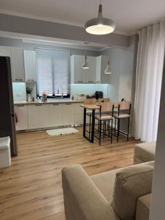Livia Home Apartment - Golem - 9