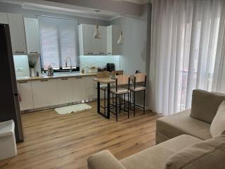 Livia Home Apartment - Golem - 5