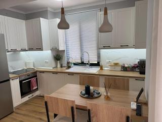 Livia Home Apartment - Golem - 4