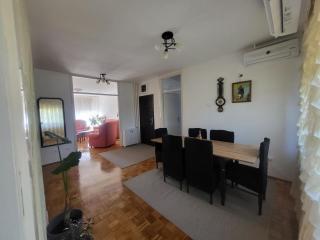 Apartman Karadjordjevo - - 7