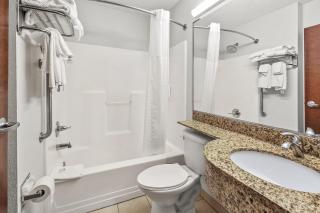 Quality Inn & Suites - Washington - 1