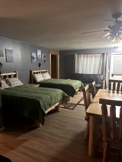 Escape Together: Pet-Friendly Family Cabin Await in Ocqueoc Township, MI - Ocqueoc - 0
