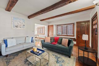 Tibet Twins Suites For 12 - Columbus - 3