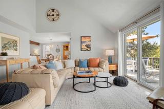 Water Access Sunsets Walk to Restaurants - 2