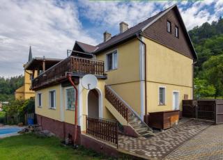Wooden Bridge Residence - Karlsbad - 0