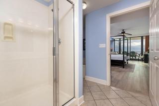 Phoenix IX 705 condo - 1