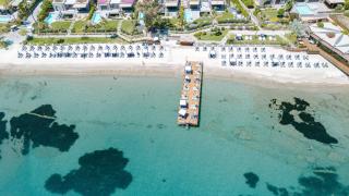 Luxury 5-Star Seafront Villas - 9