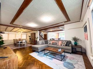 Luxury Villa on Nimman Pool Table Huge Garden - 9
