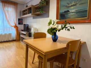 Apartamento con terraza a 800 m playa - Gijón - 9
