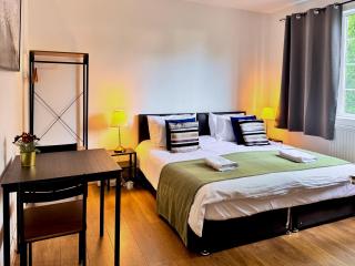 Maberic Housing - Cranford - 1