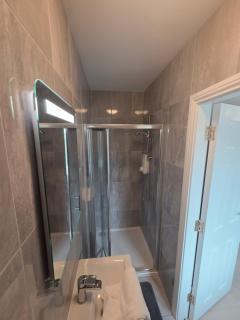 Stylish Spacious 4 Bedroom House - Galway - 3