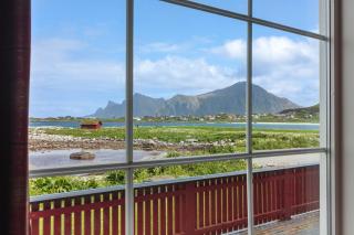 Polden, house by Ramberg Beach - Ramberg - 8