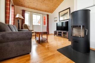 Polden, house by Ramberg Beach - Ramberg - 7