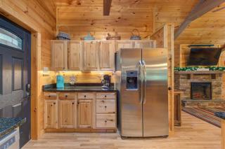 Misty Mountain Cabin By Avada Properties - Pigeon Forge - 2