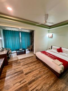 Hotel Raj Shikhar - Ujjain - 4