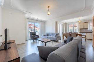 A spacious, comfortable and cozy apartment close to the center of Fethiye - Fethiye - 8