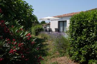 charming family house with pool located at L'isle sur la sorgue - sleeps 8 - LʼIsle-sur-la-Sorgue - 9