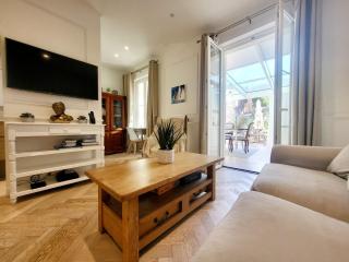 Le Petit Four Jardin - Dans le vieil Antibes - Antibes - 2