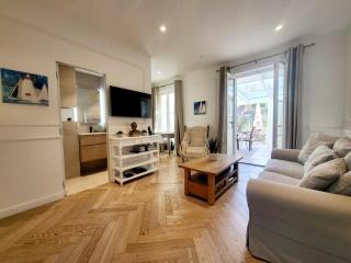 Le Petit Four Jardin - Dans le vieil Antibes - Antibes - 1
