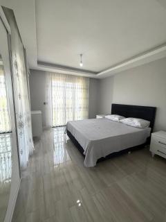 Luxury Villa with Pool Near Sarimsakli Beach - Ayvalık - 6