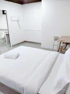Mitr INN Sukhumvit 2 BTS Nana มิตร อินน์ สุขุมวิท 2 บีทีเอสนานา - 2