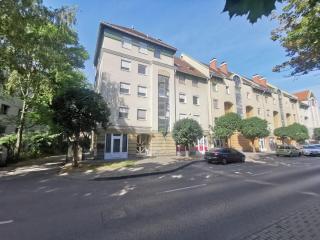 City Centre Apartment Walnuts - 1