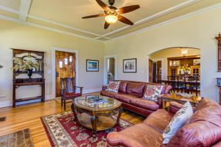 Travis Street - Fredericksburg - 1