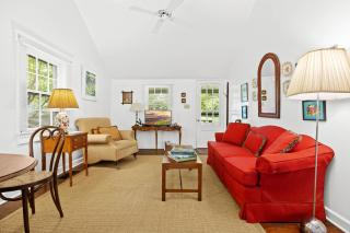 Stunning Cottage in Famous KY Garden -Sleeps 2 - 9